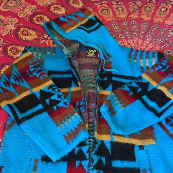 Tribal printed wool sweater 🪼🩷 - Picture 3 of 6